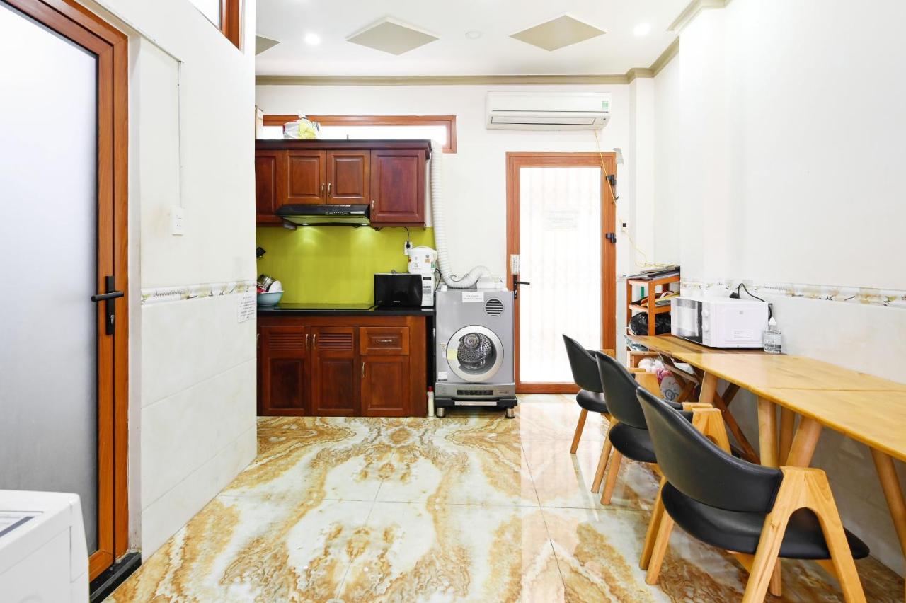 Huyen House Lägenhet Ho Chi Minh-staden Exteriör bild