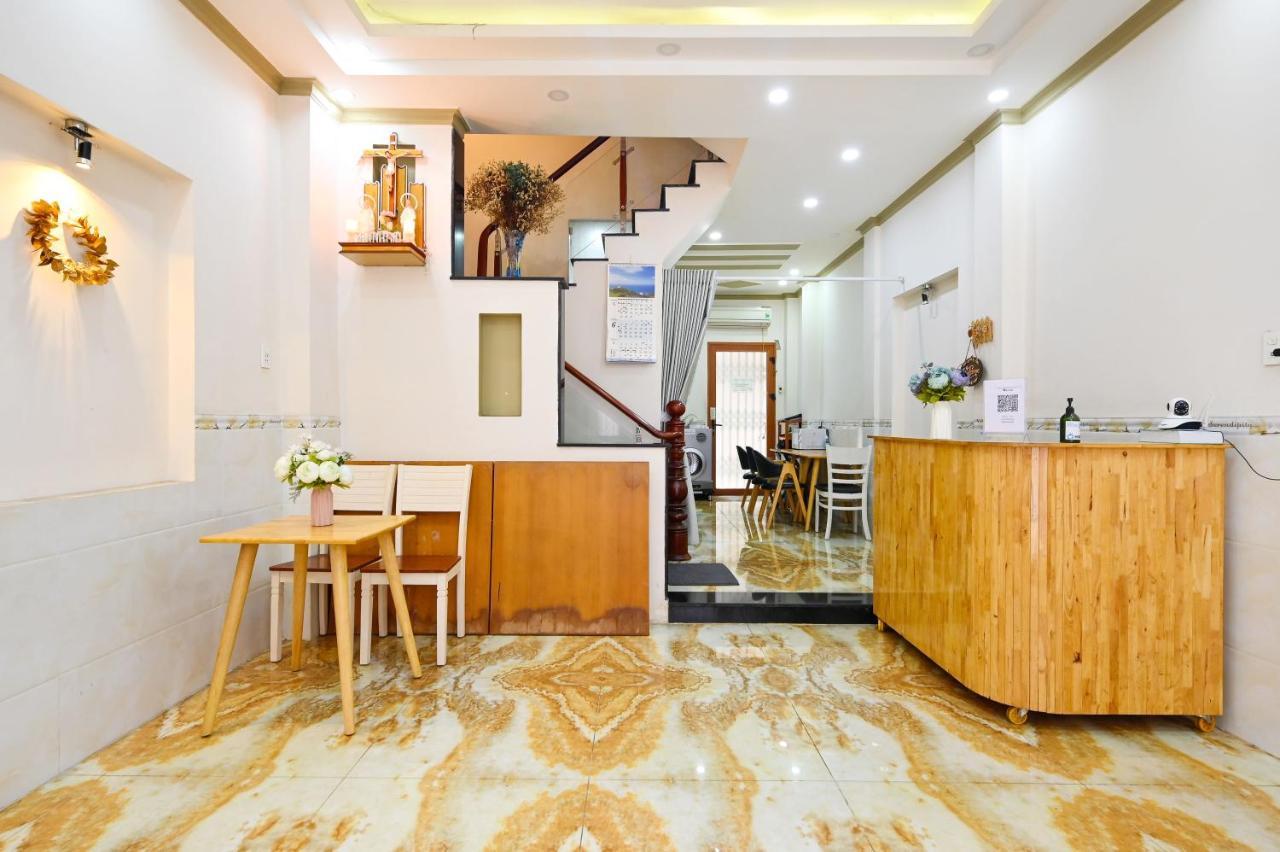 Huyen House Lägenhet Ho Chi Minh-staden Exteriör bild